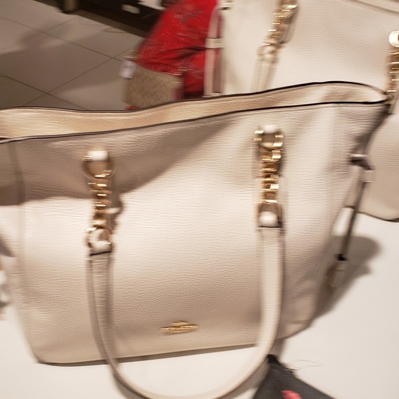 Coach Cream Tote Bag - Picture 2 of 6